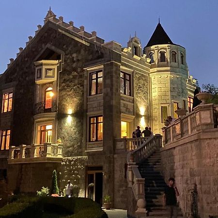 X Hotel Yerevan Exterior foto